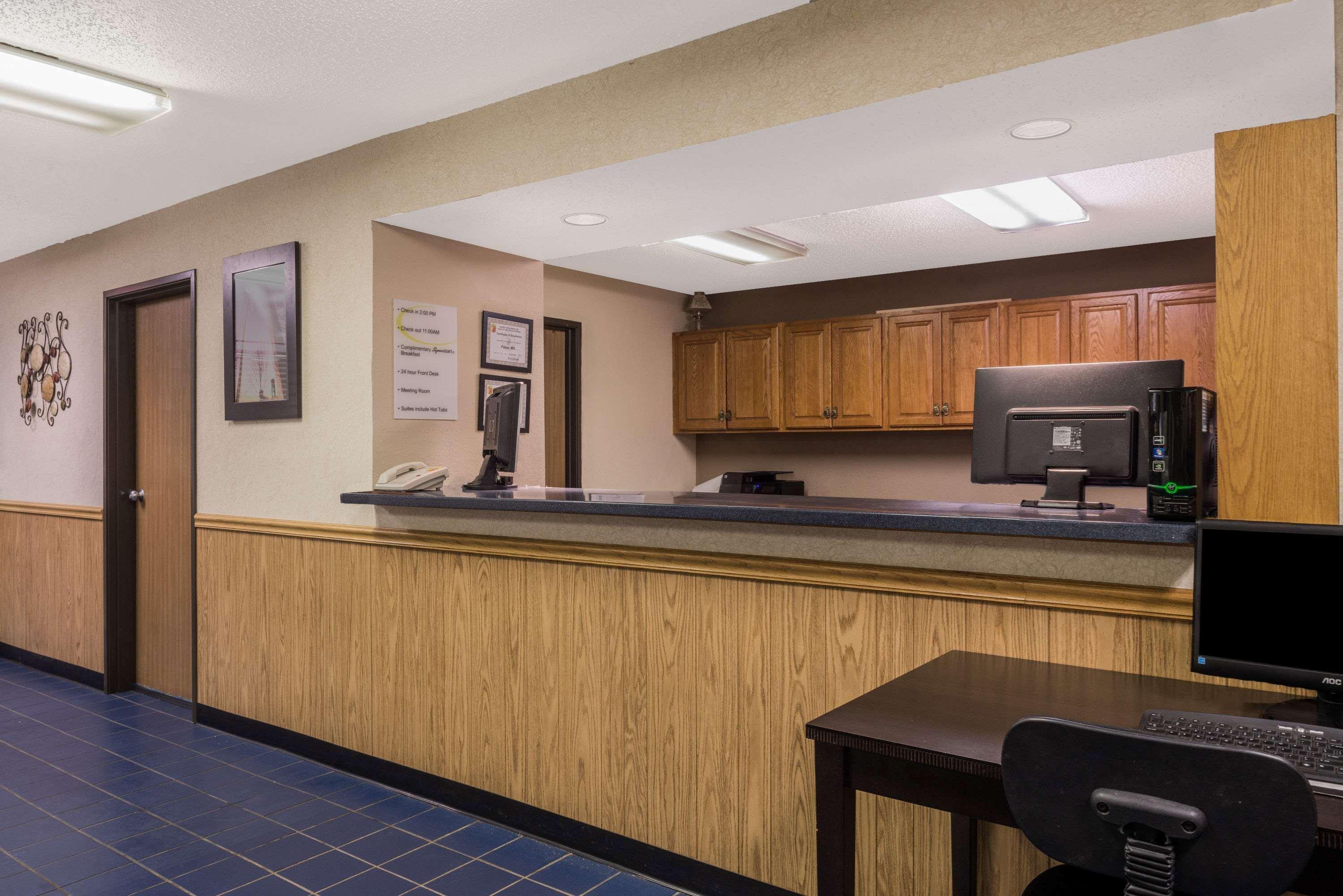 Super 8 By Wyndham Potosi Hotel Exterior photo
